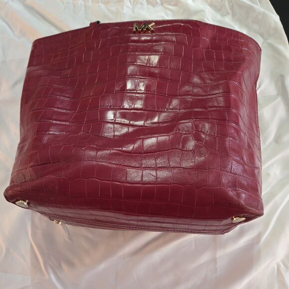 MICHAEL KORS MOTT MEDIUM SMOOTH LEATHER TOTE In Mulberry - Picture 4 of 13